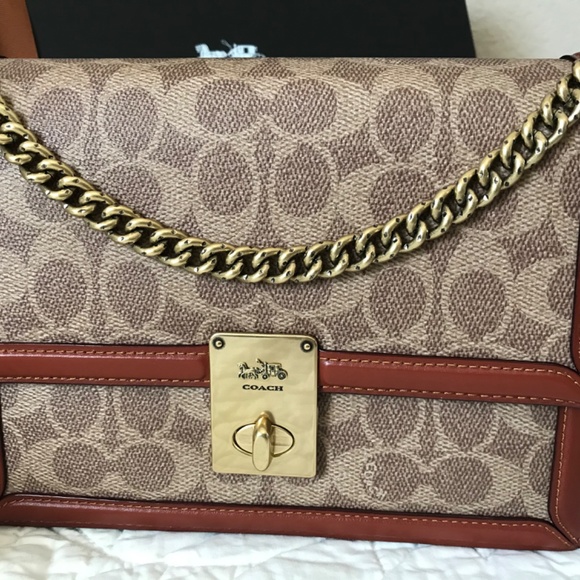 Coach Hutton Shoulder bag in Signature Canvas - Picture 4 of 6